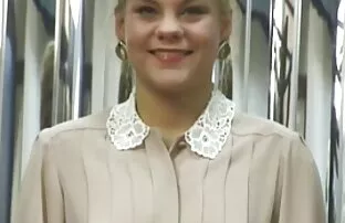 XXX Seorang kumpulan cerita kisah nyata gadis terganggu mental diserang di depan umum.