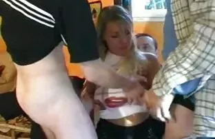 XXX kencing di contoh judul cerita dongeng berbagai perempuan Ceko.